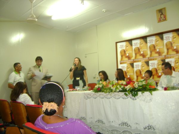 Dra. Cláudia Seabra, representante do MP-Pi homenageada pela MER como reconhecimento de seu trabalho à frente do Centro de Apoio a Cidadania e Saúde.