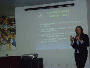 Promotora de Justiça e Coordenadora do CAODCS Dra. Cláudia Seabra