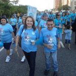 A Promotora de Justiça Marlúcia Evaristo (à esquerda, no plano principal), coordenadora do Centro de Apoio Operacional de Defesa da Pessoa com Deficiência e do Idoso, marcou presença na caminhada