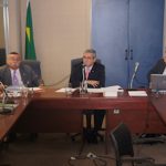 À esquerda, o Promotor de Justiça Benigno Filho
