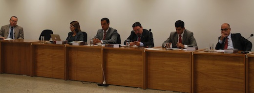 À esquerda, o Promotor de Justiça Assuero Stevenson. alt
