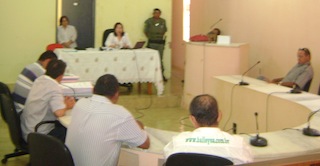 Promotora de Justiça comanda reuniões para garantir regularidade da campanha eleitoral Promotora de Justiça comanda reuniões para garantir regularidade da campanha eleitoral