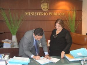 Presidente da OAB/PI e Procuradora-Geral de Justiça assinam convênio de cooperação técnica