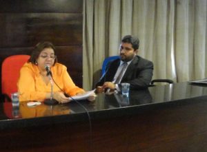A Procuradora-Geral de Justiça, Zélia Saraiva Lima, abriu o V Programa Nacional da Escola do GNCOC ao lado do presidente da Associação Piauiense do Ministério Público, Paulo Rubens Parente Rebouças.