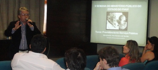 Alex Sandro Lial Sertão: tarde com esclarecimento de dúvidas sobre previdência