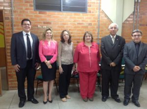 Da esquerda para a direita: representando a OAB/PI, Berto Igor Caballero; a Promotora de Justiça Carmelina Moura; a Procuradora de Justiça Teresinha Borges; a Procuradora-Geral de Justiça e presidente da comissão de concurso, Zélia Saraiva Lima; o Promotor de Justiça Albertino Ferreira; e o Promotor de Justiça Hugo Cardoso. Eles acompanharam a aplicação da prova oral.