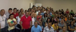 Professores da rede público compareceram massivamente ao encontro