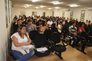 Grande público assistiu aos debates