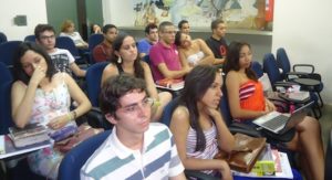 Estudantes do curso de Direito puderam aprender mais sobre o Ministério Público e uniram forças à campanha pela rejeição da PEC 37