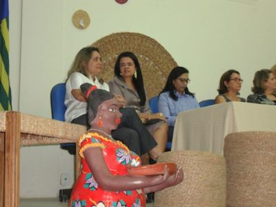 Promotoras de Justiça (primeiro plano) durante o evento realizado na sede da UESPI em Parnaíba