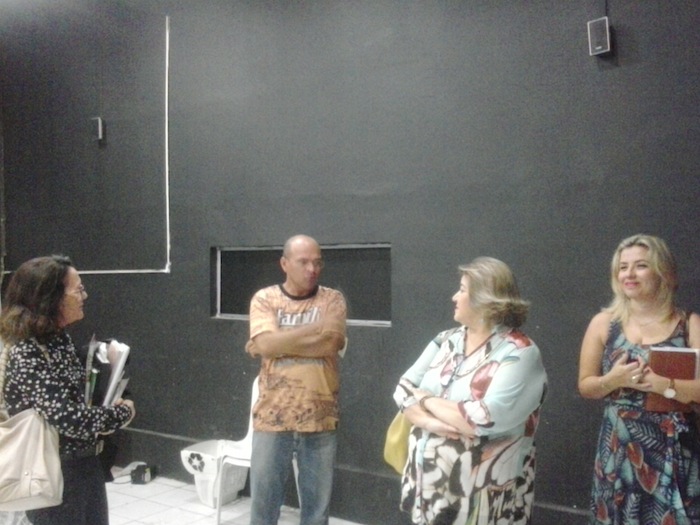 Francisco Júnior mostrou também a estrutura do teatro (foto), que está sendo construído, além dos ambientes de lazer e esportes