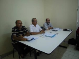 O Promotor de Justiça Carlos Rubem Campos Reis (no centro)