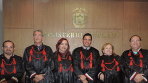 Foram empossados três Conselheiros Titulares (Clotildes Costa Carvalho, Martha Celina de Oliveira Nunes e Fernando Melo Ferro Gomes) e um Suplente (Hosaías Matos de Oliveira). O Procurador-Geral de Justiça, que é membro nato e Presidente do Conselho Superior, conduziu a sessão. O Corregedor-Geral do Ministério Público, Aristides Silva Pinheiro, que também é membro nato do CSMP, prestigiou o evento.