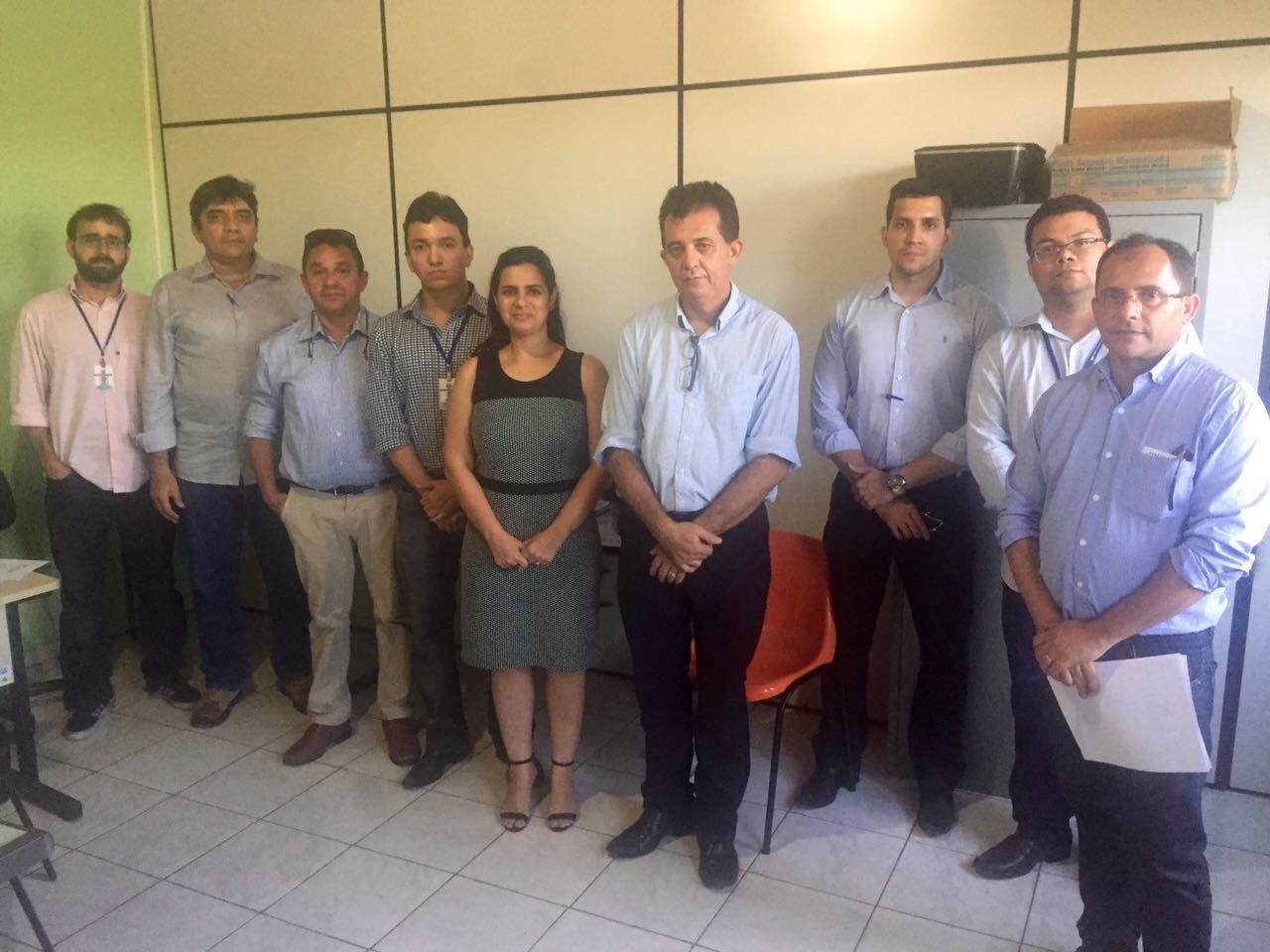 Equipe interinstitucional que conduziu os trabalhos em Passagem Franca. Pessoas posando de pé.
