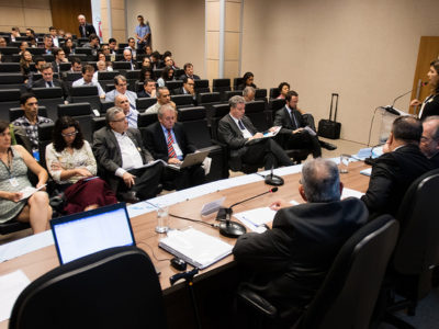 Pessoas reunidas no auditório do Ministério do Meio Ambiente.