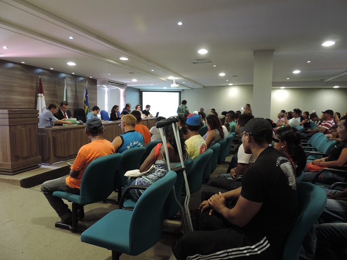 auditório com pessoas