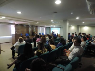 auditório com pessoas