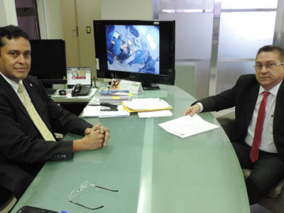 Procurador Geral de Justiça Cleandro Moura e promotor Ubiraci Rocha