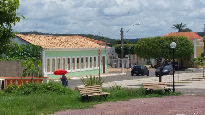 Imagem de uma casa com 12 janelas 