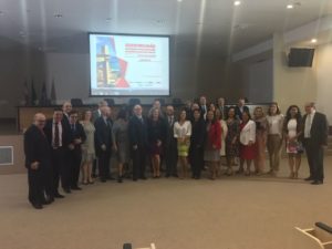 Ouvidores do Ministério Público brasileiro posam de pé