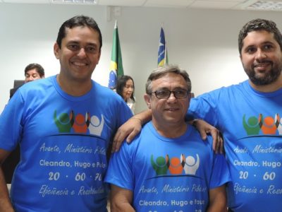 Os três candidatos que compuseram a lista tríplice.