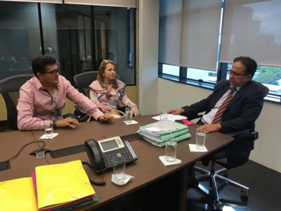 Promotores de Justiça Denise Aguiar e Antonio Charles com o procurador Kelston Lages