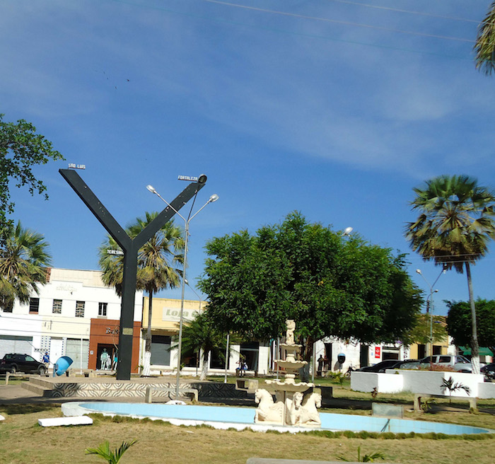 IMAGEM ILUSTRATIVA - Praça do Y, em Canto do Buriti, a 337 Km de Teresina IMAGEM ILUSTRATIVA - Praça do Y, em Canto do Buriti, a 337 Km de Teresina