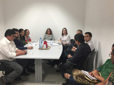 Pessoas em reunião