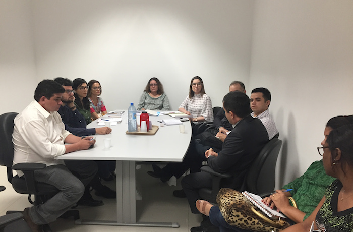 Pessoas em reunião