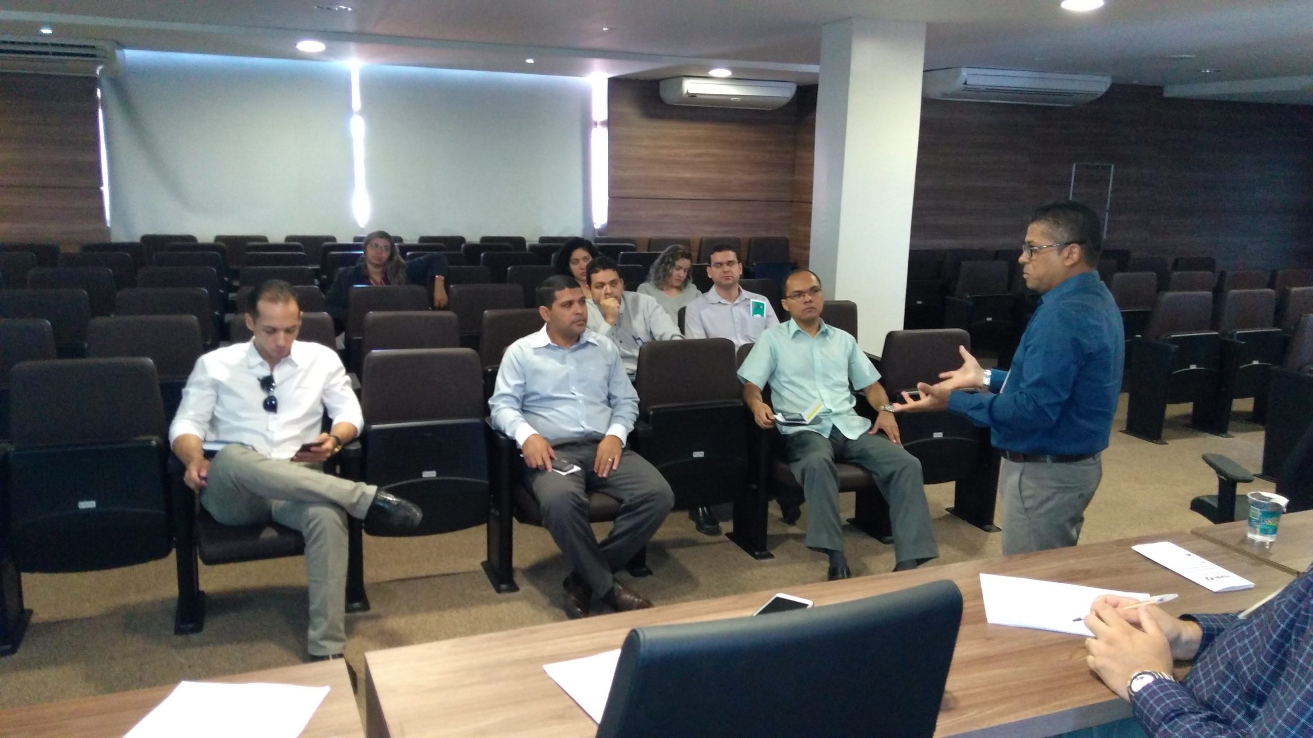 Reuniã em auditório