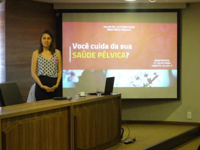 Palestrante em auditório