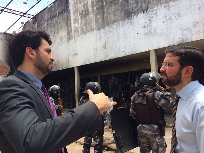 Promotores visitam Penitenciária de Esperantina