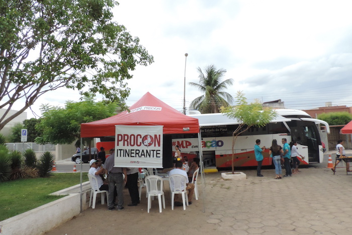 PGJ e promotores participam do evento em Picos