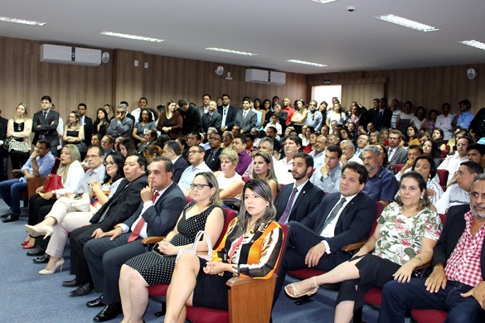 Promotores de Corrente participam da solenidade