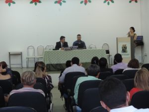 pessoas no auditório