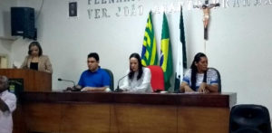 Mesa de honra em seminário