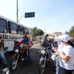pessoas no transito