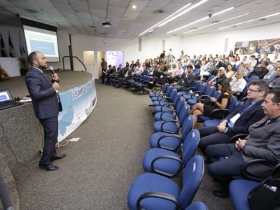 Promotor Rômulo Cordão profere palestra no TCE-PI