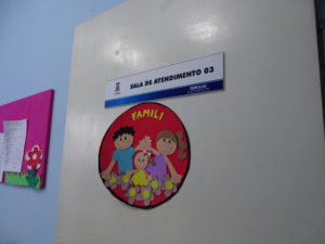Foto de entrada de sala de atendimento em Conselho Tutelar de Teresina