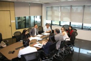 Pessoas em reunião