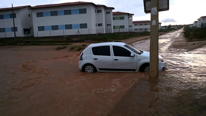rua alagada