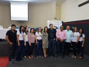 Promotores de Justiça, servidora do MPPI e equipe do evento em Piripiri