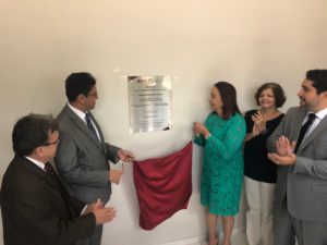 Descerramento da placa de inauguração