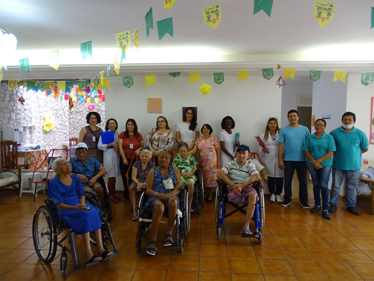 Equipe do MPPI em visita a instituição