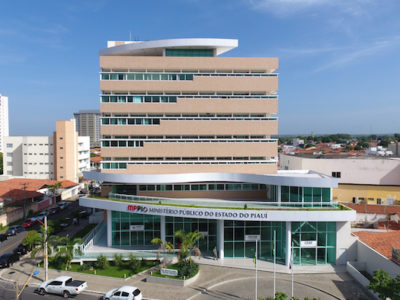 Foto aérea do prédio do Ministério Público na zona leste de Teresina