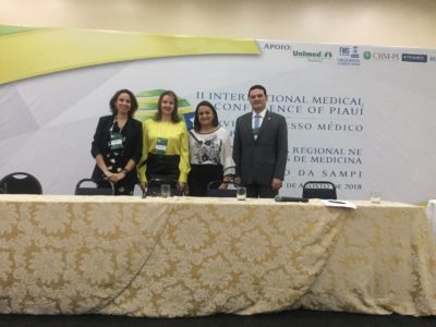 Equipe reunida durante evento