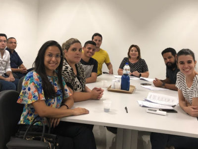 Pessoas em reunião