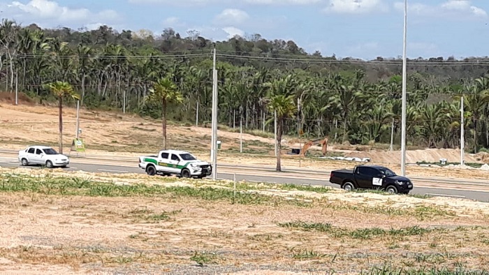 Carros na estrada 