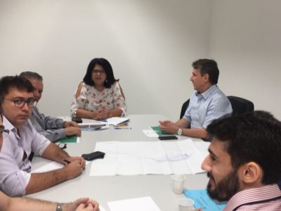 Pessas em reunião