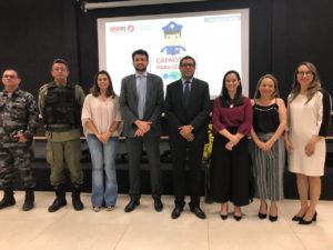 Membros do MPPI, Defensoria Pública e comando da PM e PC.